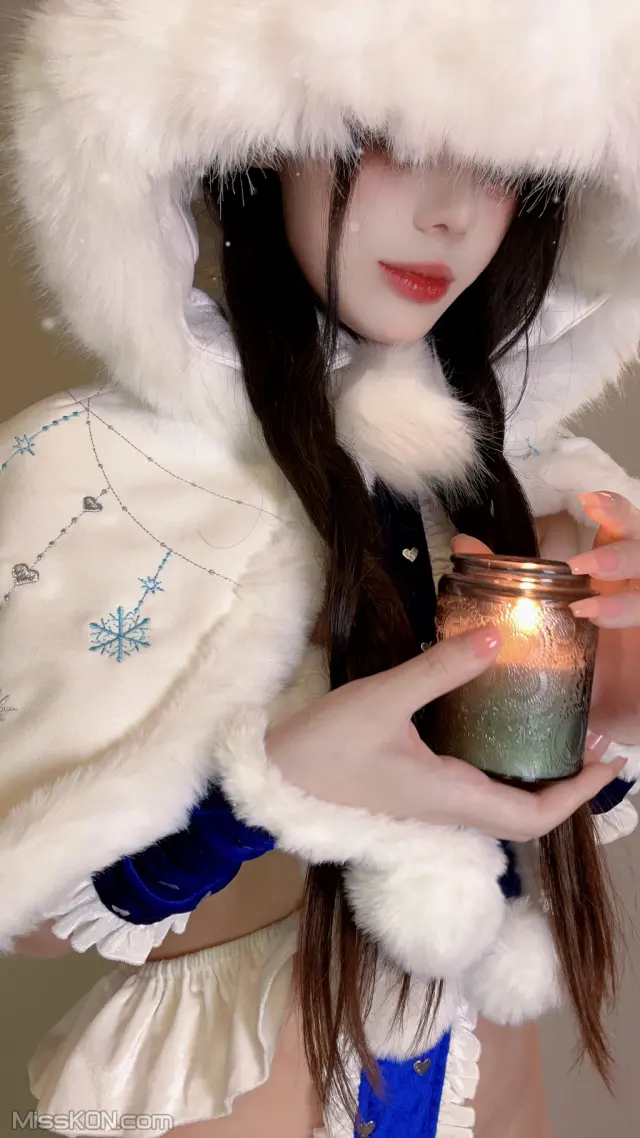 Coser@九言: 圣诞礼物自拍 (30 photos + 6 videos)