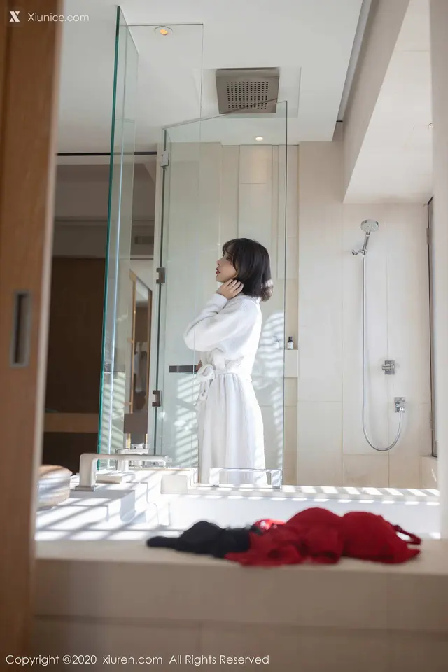 Xiuren秀人网 No.2876 陈小喵 (77 photos)