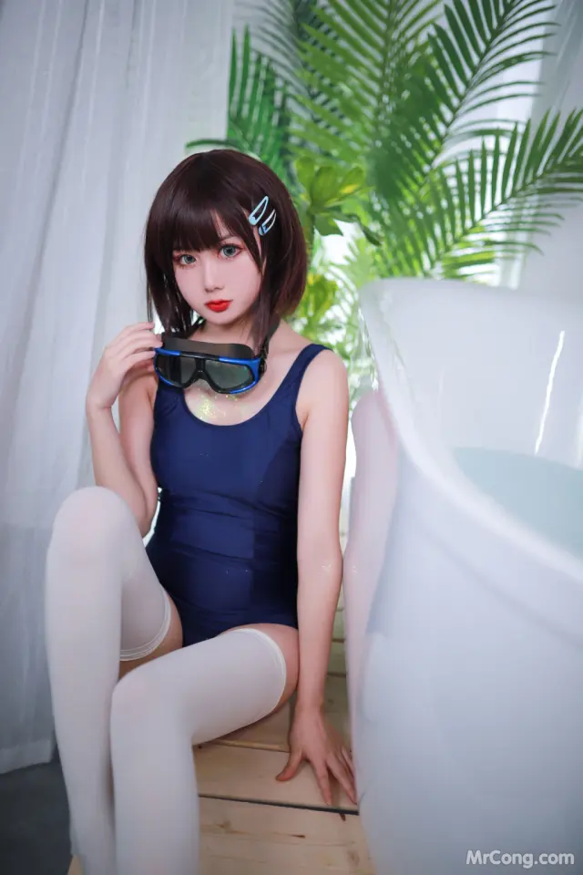 Coser@您的蛋蛋: 夏日泳装 浴缸 (40 photos)