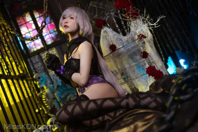 Coser@阿包也是兔娘: 午夜瞌睡魔女 (40 photos)