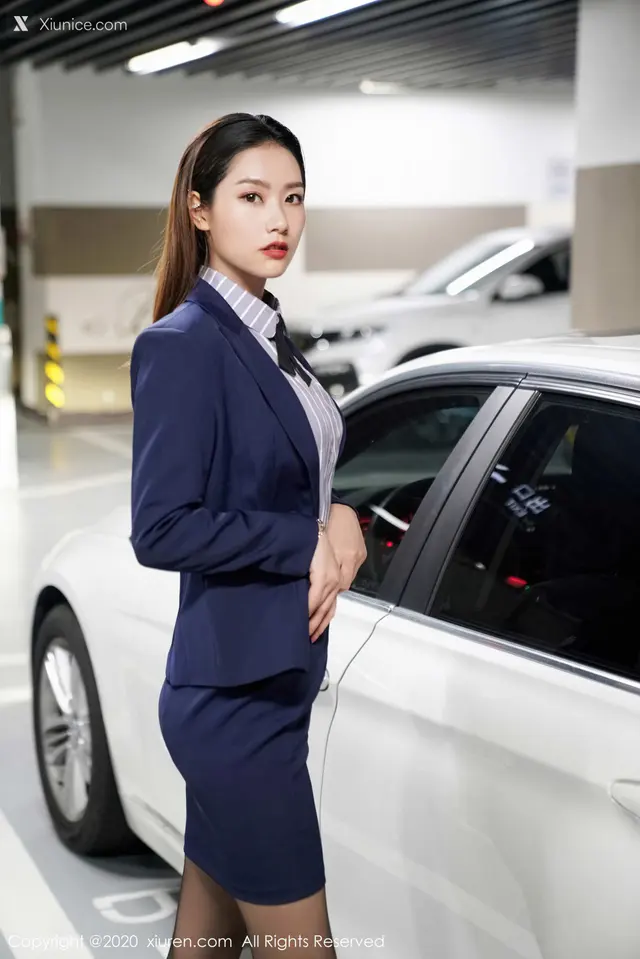 Xiuren秀人网 No.2784 方子萱 (82 photos)