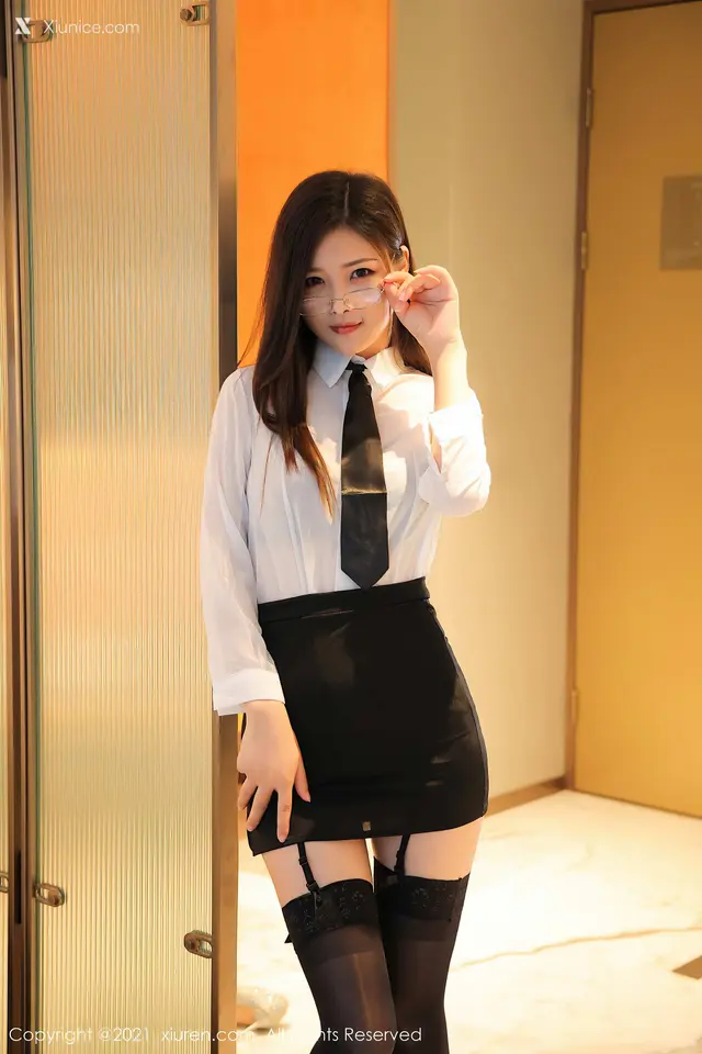 Xiuren秀人网 No.4324 星萌 (50 photos)
