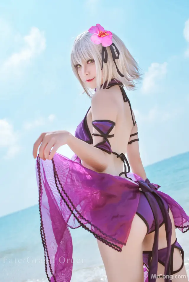 Coser@沖田凜花Rinka: ジャンヌ・ダルク (28 photos)