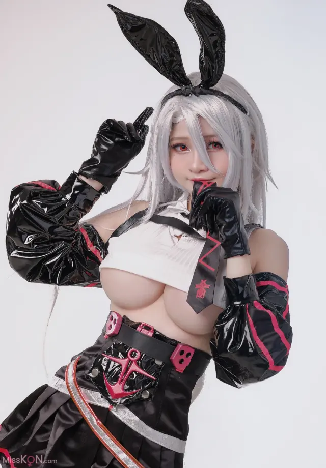 Coser@Azami: 碧蓝航线 海因里希亲王 (21 photos)