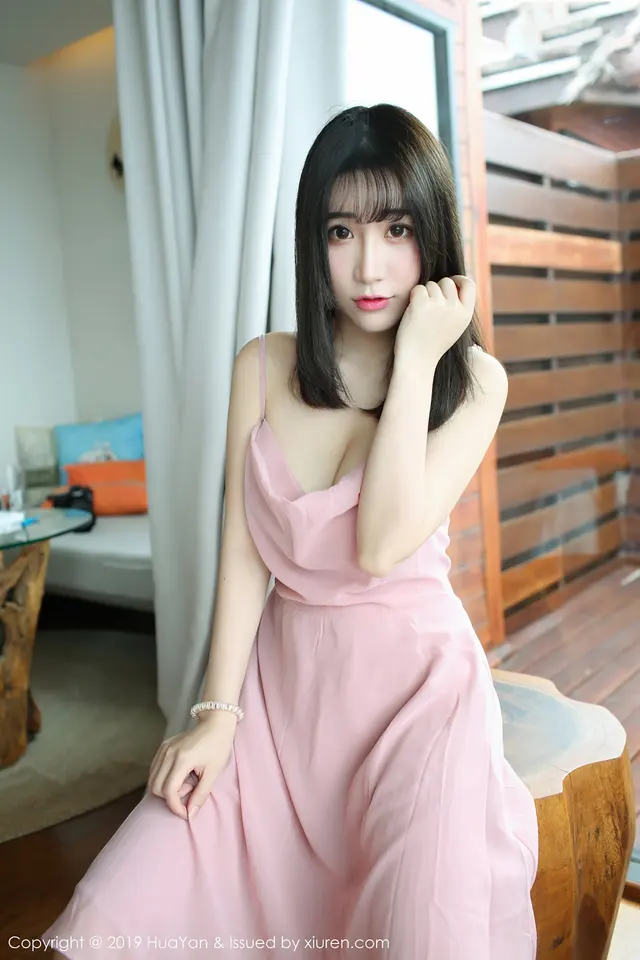 HuaYan Vol.062 绯月樱-Cherry (52 photos)