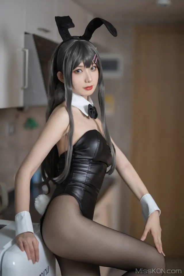 Coser@封疆疆v: 樱岛麻衣兔女郎 (40 photos)