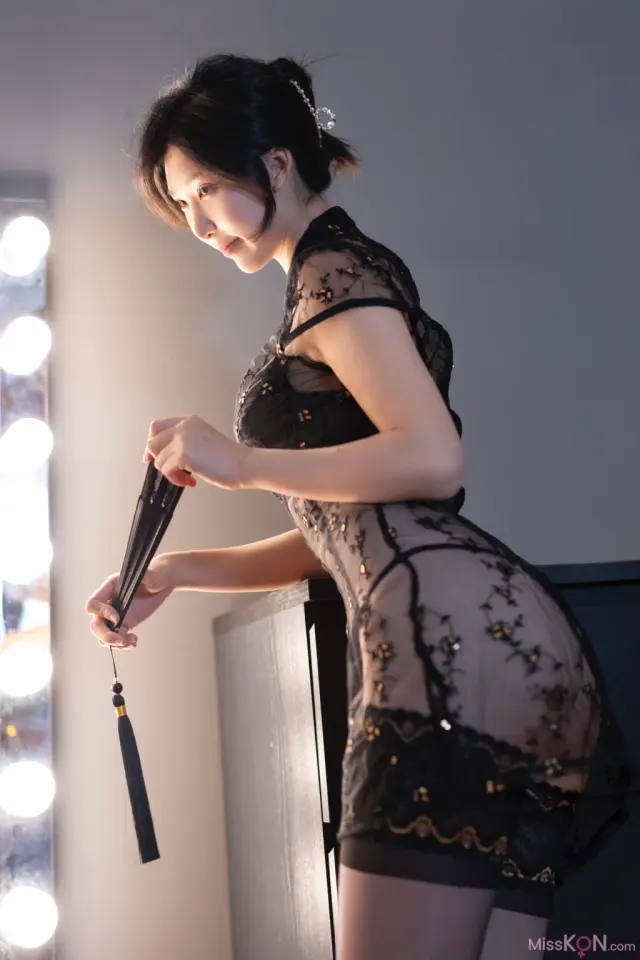 Coser@抖娘-利世: 玄扇 (66 photos)