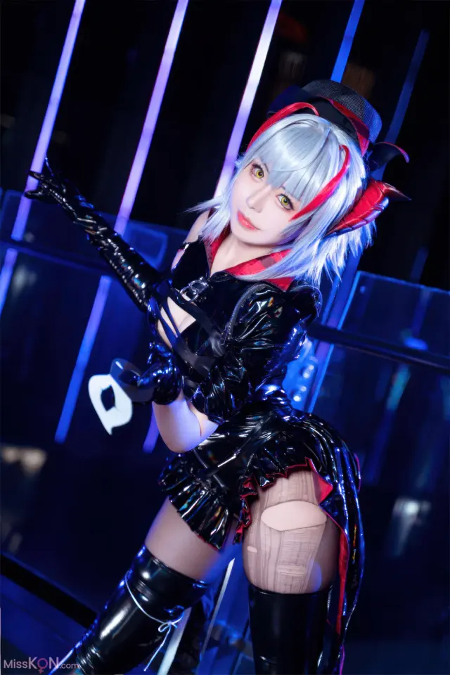 Coser@虎森森: 明日方舟 W 怪盗 (30 photos)