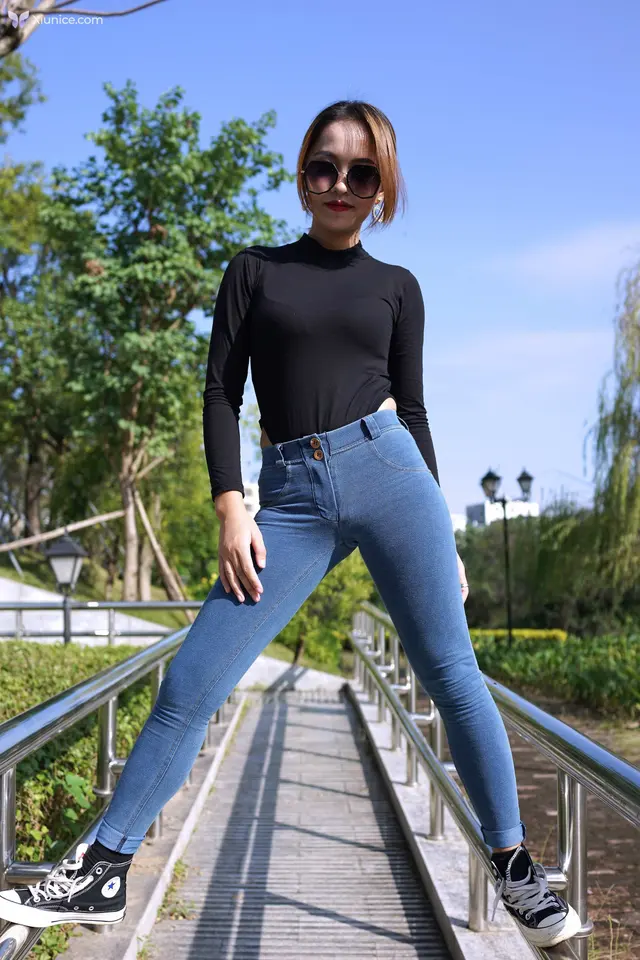 精选街拍作品 4K No.0049 超紧绷牛仔美女高清原图 (138 photos)