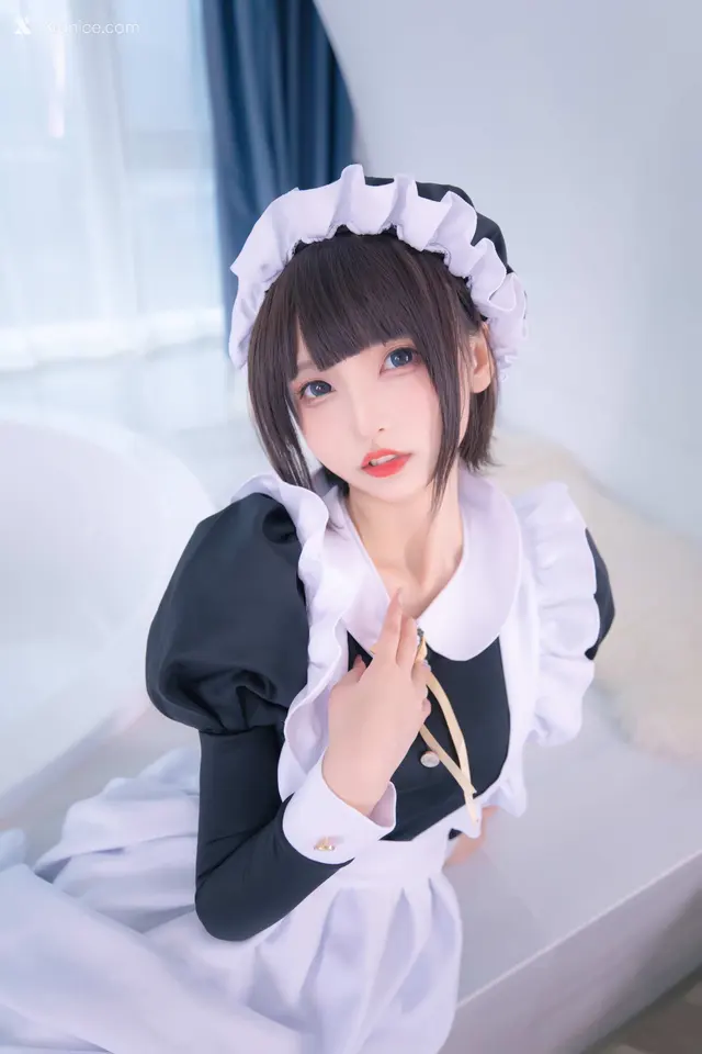 Coser@神楽坂真冬 Vol.086: 绝对企画-女仆主题《愛のラビリンス2》 (150 photos)