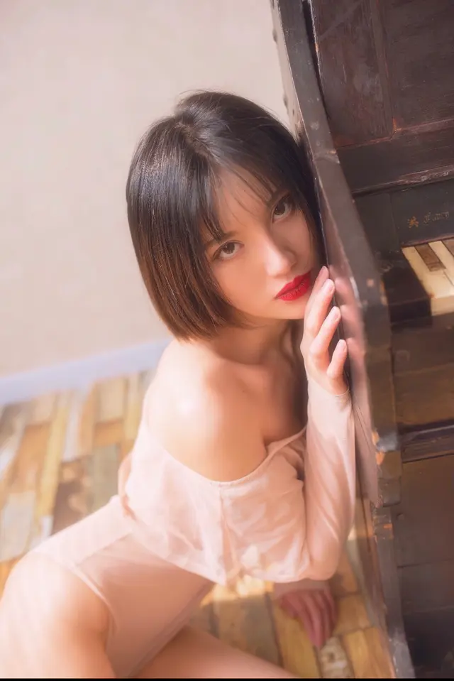 Jiu Shi A Zhu A (就是阿朱啊) – Premium Photo Set Collection No.012 (43 photos)