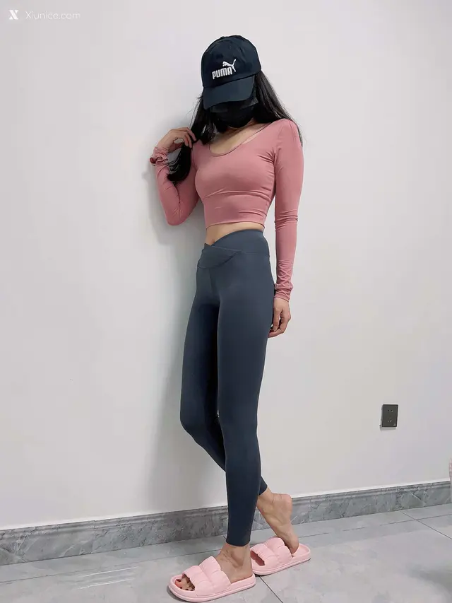 傲娇小仙女 Vol.007 人妻户外居家自拍福利 (33 photos)