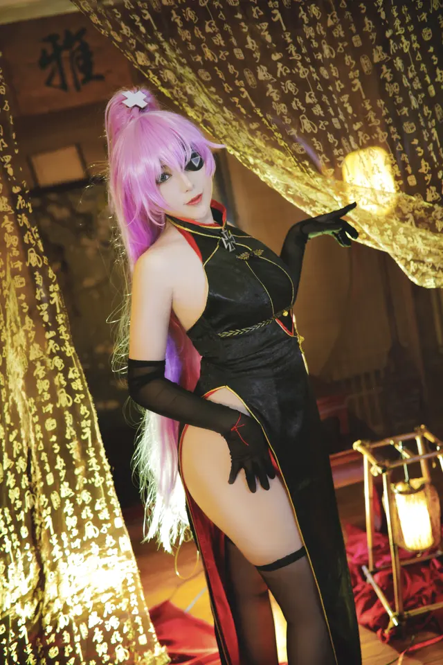 Coser@小容仔咕咕咕w Vol.012 沙恩霍斯特旗袍 (11 photos)