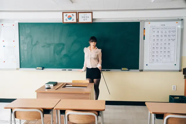 [Loozy] Mozzi (모찌): Remedial Class (Original Version)