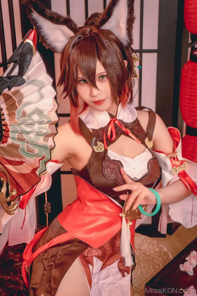 Coser@Pyon – TingYun (36 photos + 1 video)
