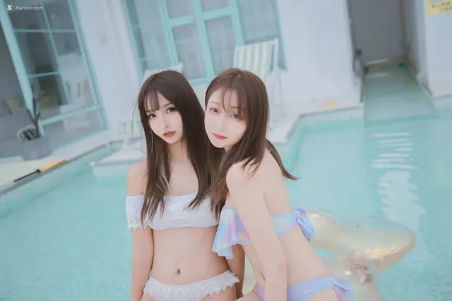 Coser@神楽坂真冬 Vol.032: 笑颜水时计 (150 photos)