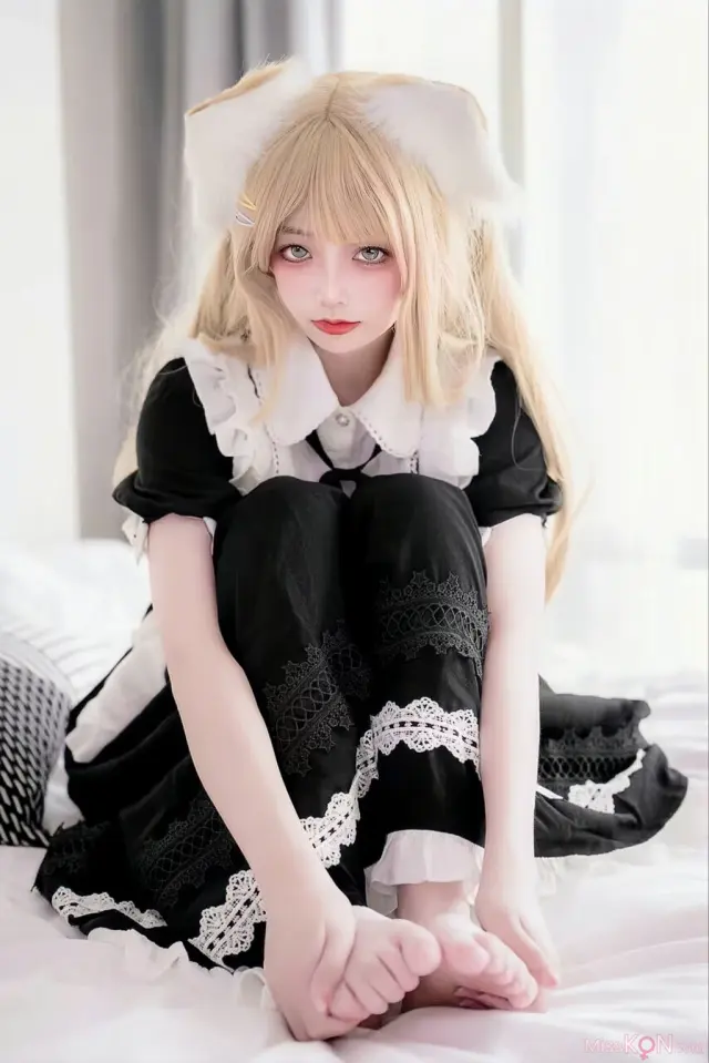 Coser@呆米米: 猫耳女仆 (20 photos)