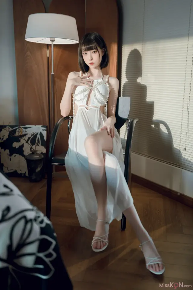 Coser@许岚LAN: 晨间女友 (40 photos)