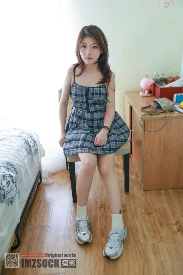 [MZSOCK爱美足] No.337: 毛毛 (183 photos + 1 video)
