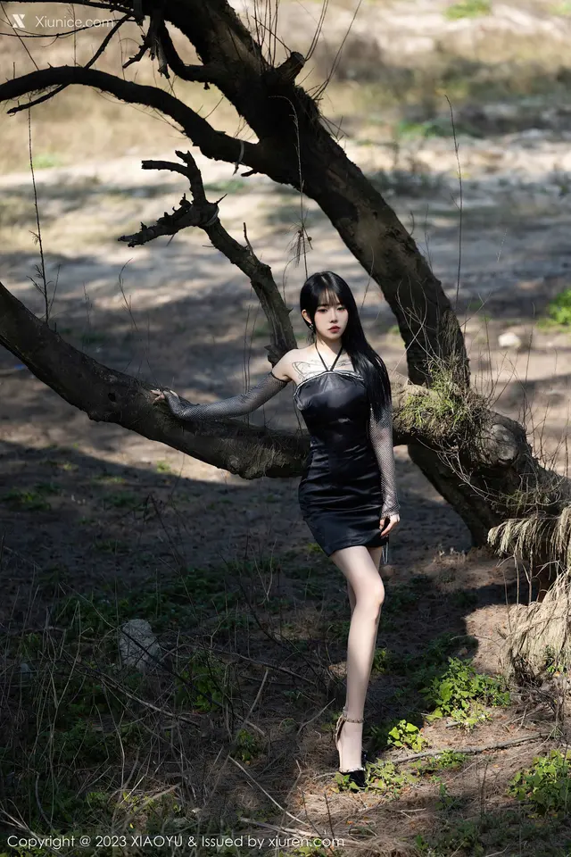 XiaoYu Vol.1006: 奶瓶 (104 photos)