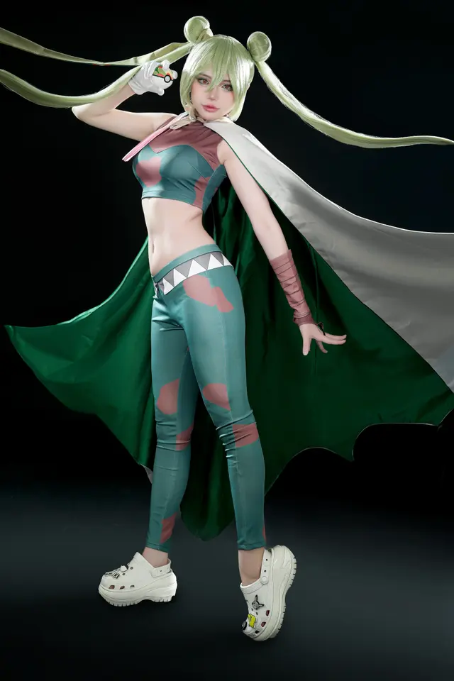 Coser@ZinieQ: Hatsune Miku Project Voltage (40 photos)