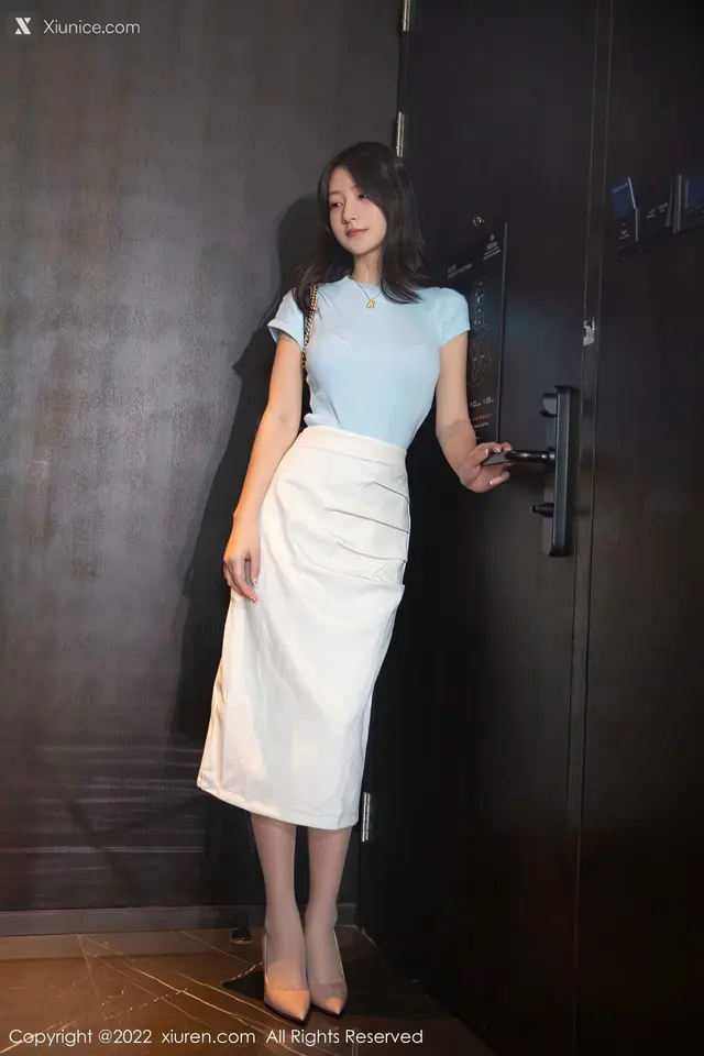 Xiuren秀人网 No.5968 熊小诺 (77 photos)