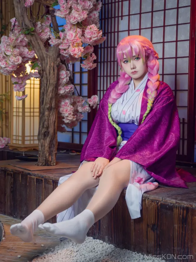 Coser@麻花麻花酱: 鬼灭之刃 甘露寺 (22 photos + 1 video)