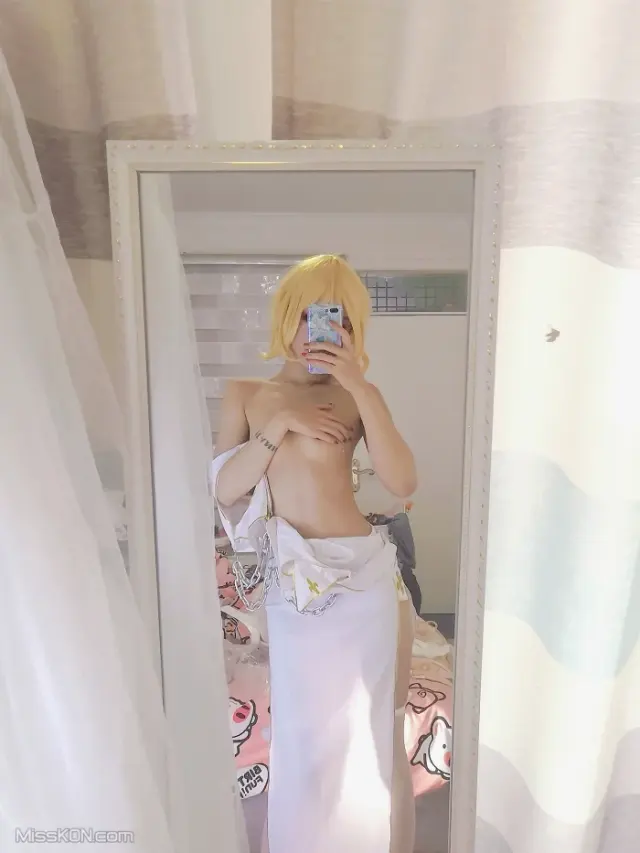 Coser@钛合金TiTi: 沐浴 (18 photos + 1 video)