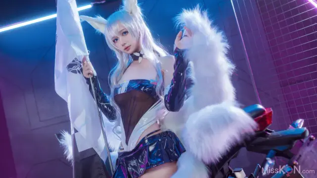 Coser@喜欢爱理吗 & 艾西aiwest: 碧蓝航线 巴尔的摩&信浓 赛车女郎 (47 photos)