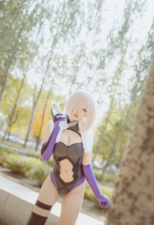 Coser@阿半今天很开心: 玛修 (20 photos)
