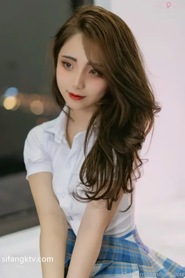 Coser@linhi_cute (yuumeilyn): 极品美奶反差婊网红私拍 03 (120 photos + 17 videos)