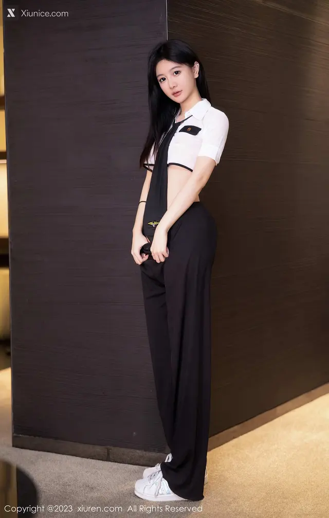 Xiuren秀人网 No.7159 幼幼 (83 photos)