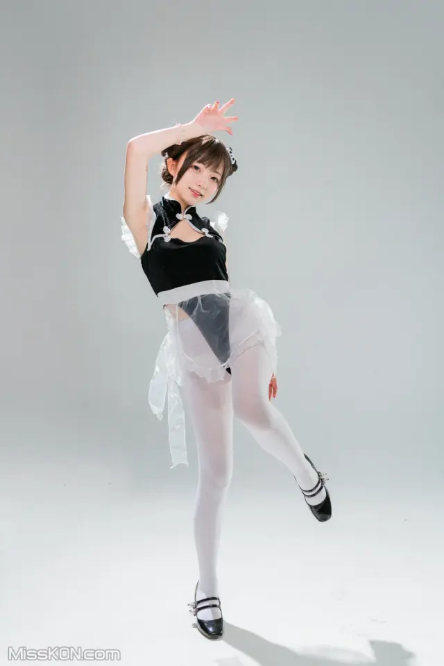 Coser@花铃: 小熊猫女仆 (72 photos)