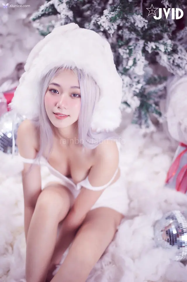 JVID Verna – 性感的愛死寂寞人雪女Verna陪你度過聖誕寒冬 (124 photos)