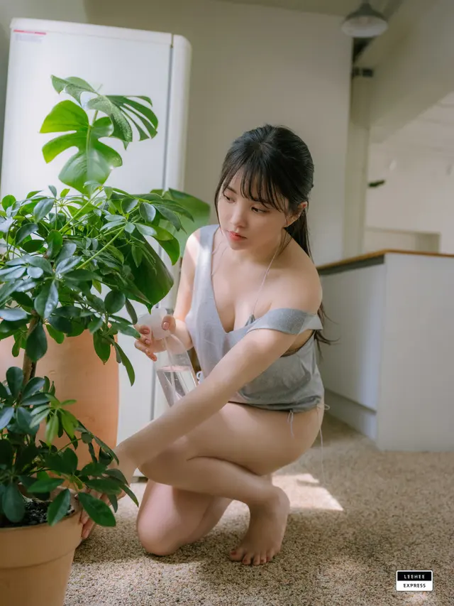 [LEEHEE EXPRESS] LEND-037 Yuri (유리)