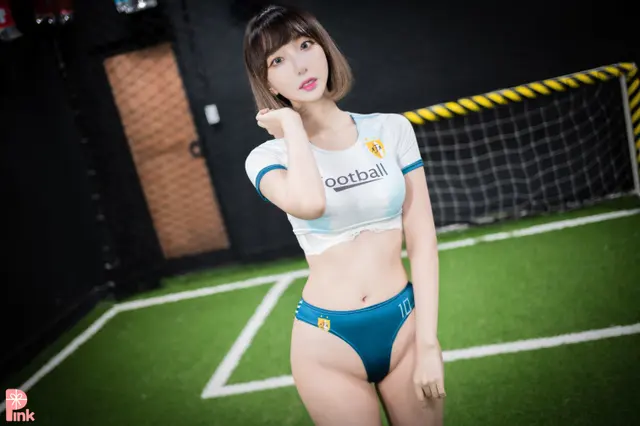 E다연 (dayeosin) – Cheer UP (226 photos)