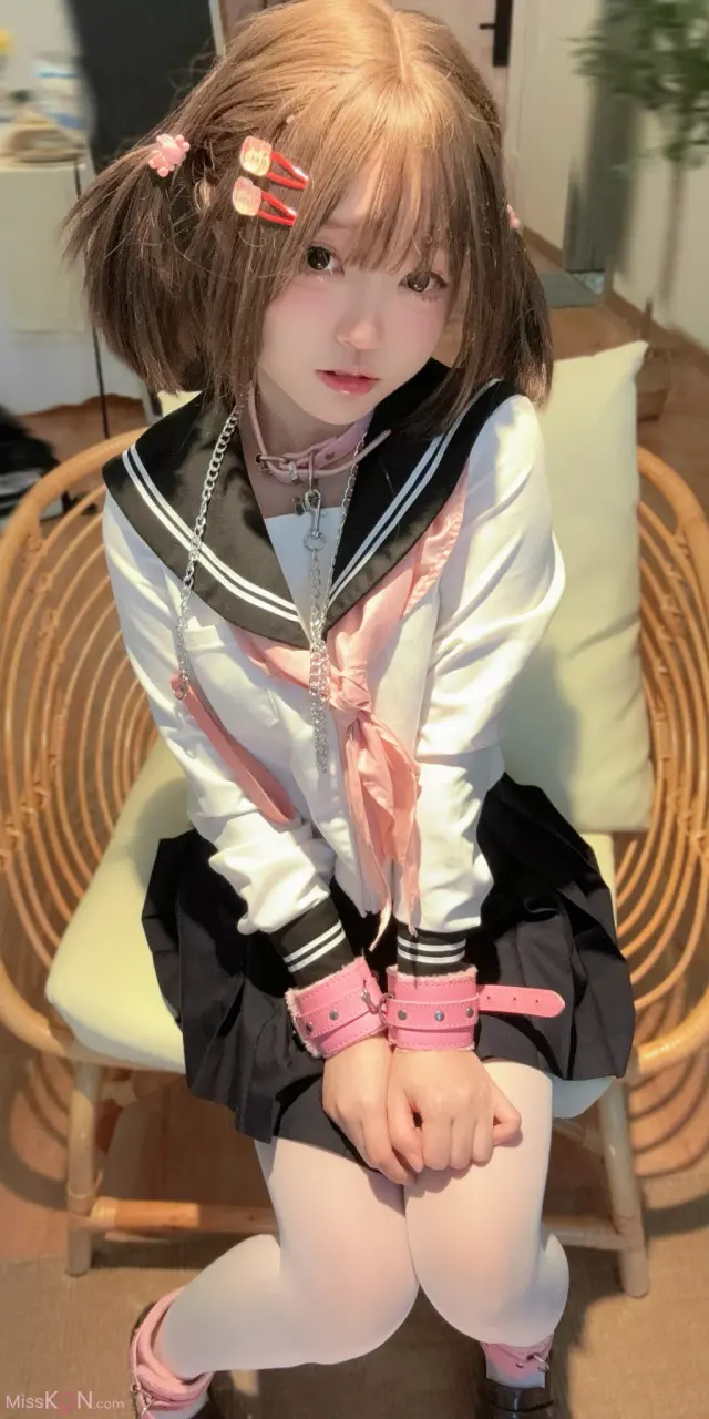 Coser@神沢永莉: 就这样圈住我吧 (66 photos + 2 videos)