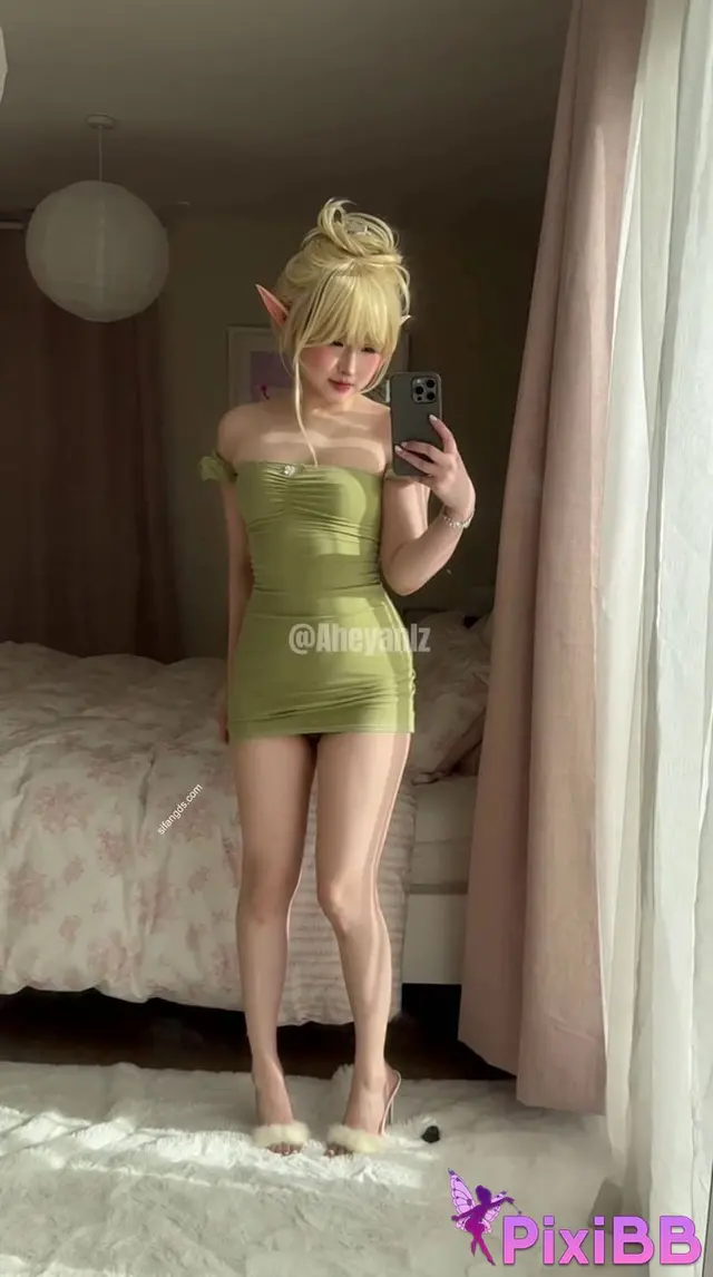 Aheyanlz(噗噗): 超有感觉的可爱小仙女 Cos多场景付费合集 (Part-E) (112 photos + 25 videos)