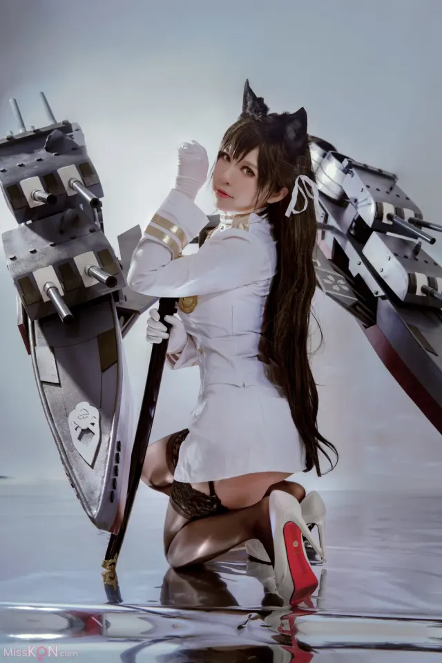 Coser@半半子 – 爱宕 (24 photos)