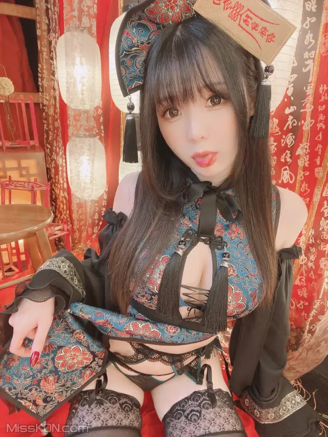 Coser@霜月shimo: キョンシーちゃん自撮り (20 photos)