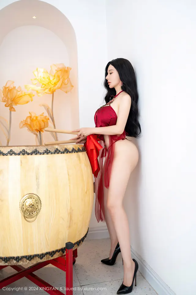 XingYan Vol.270: 潘思沁 (81 photos)