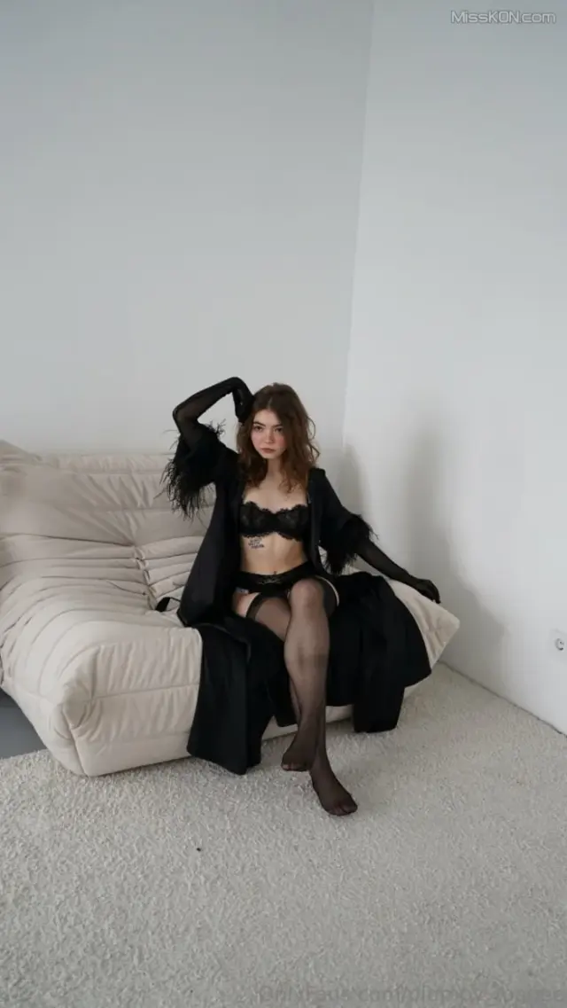 plumpy_magee: 超有感觉的乌克兰OF博主 付费订阅合集 (178 photos + 91 videos)