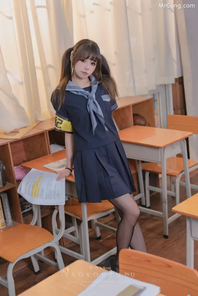 Coser@黏黏团子兔: 六月订阅『学生会长竞选中』脸红的思春期 (55 photos + 1 video)