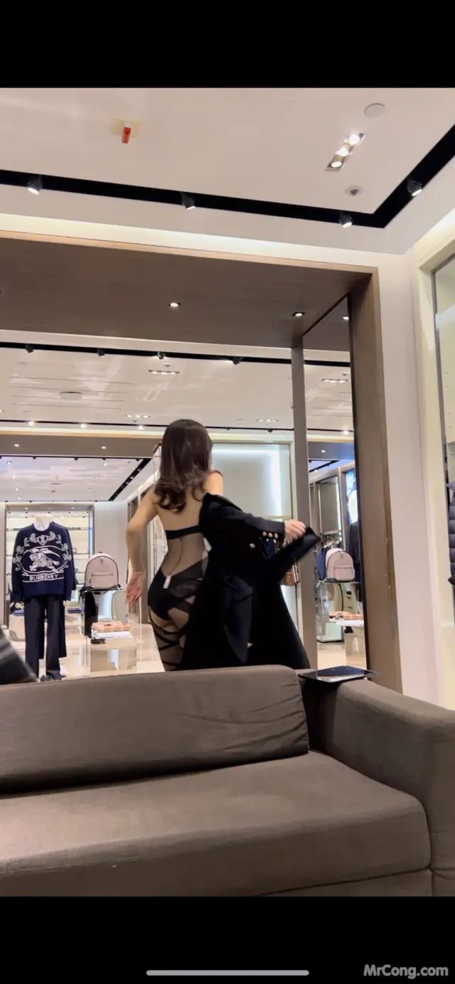 Jiu Shi A Zhu A (就是阿朱啊): 户外活动 (19 photos + 2 videos)