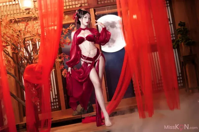 Coser@清水由乃: 月下舞姬 (58 photos)
