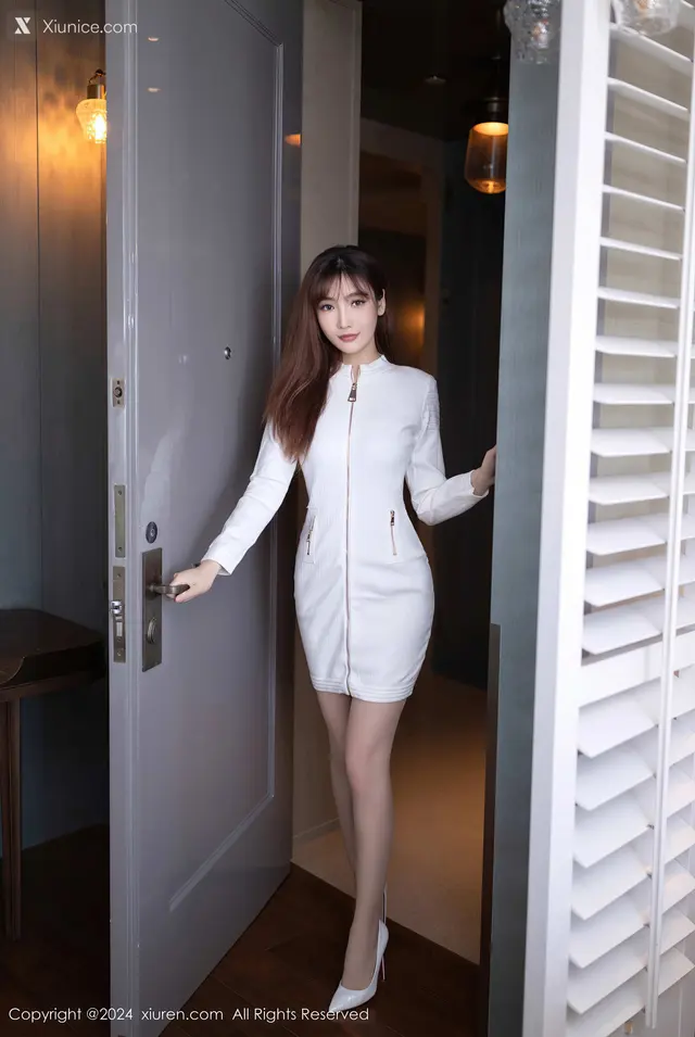 Xiuren秀人网 No.8233 陆萱萱 (80 photos)