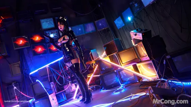 Coser@皮皮奶可可爱了啦: 黑暗护士 (40 photos)