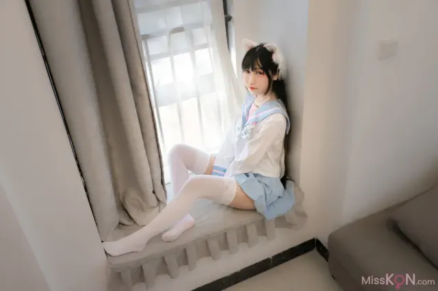 Coser@不呆猫: 白色兔子JK (63 photos)