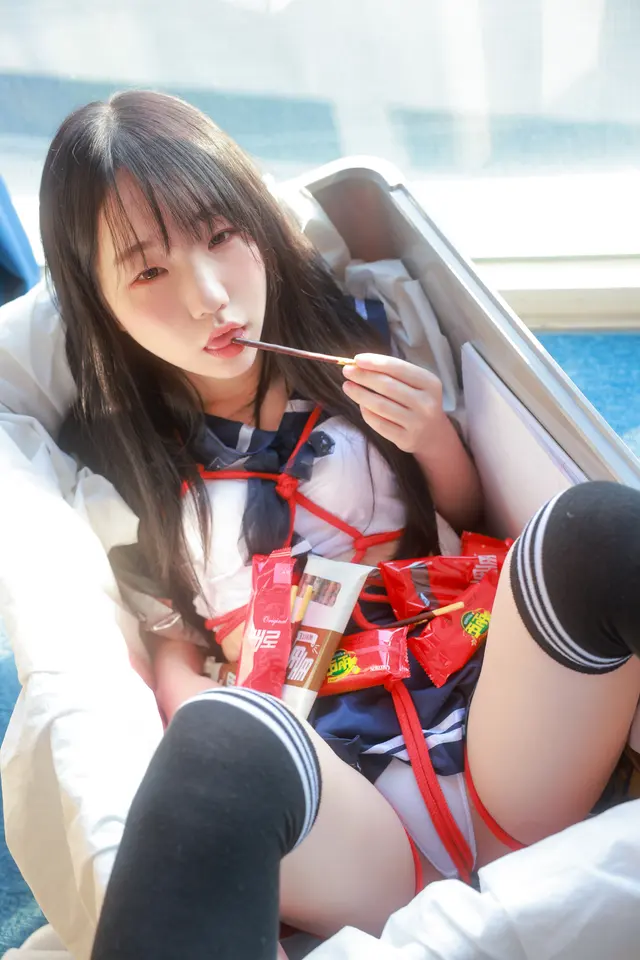[SWEETBOX] Yeri – Packaging Girl (279 photos)
